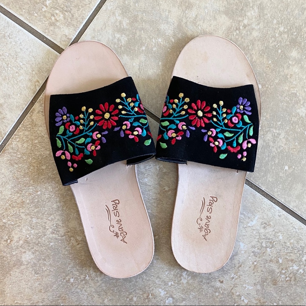 Agave Sky Embroidery Sandals